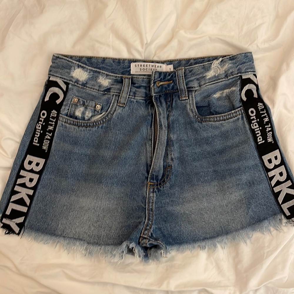 Streetwear society jean shorts